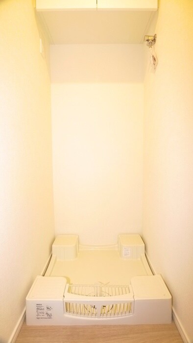 物件内観写真19　(洗濯機置場)