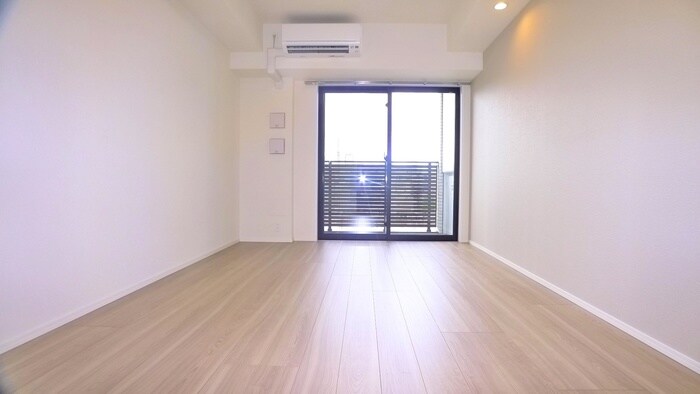 物件内観写真20　(室内からの展望)