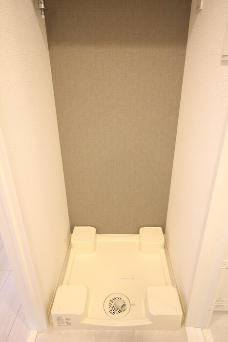 物件内観写真16　(洗濯機置場)