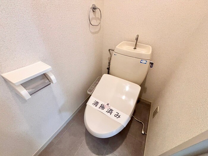 物件内観写真12　(トイレ)