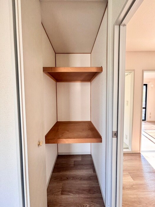 物件内観写真16　(収納)