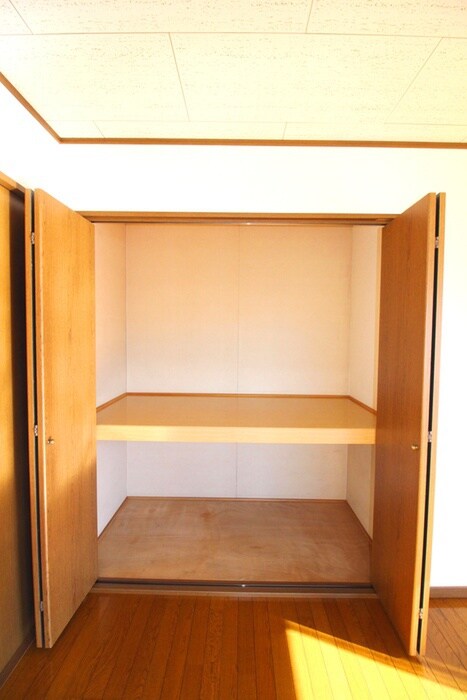 物件内観写真10　(収納)