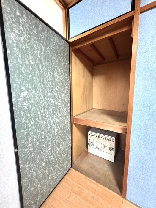 物件内観写真10　(収納)