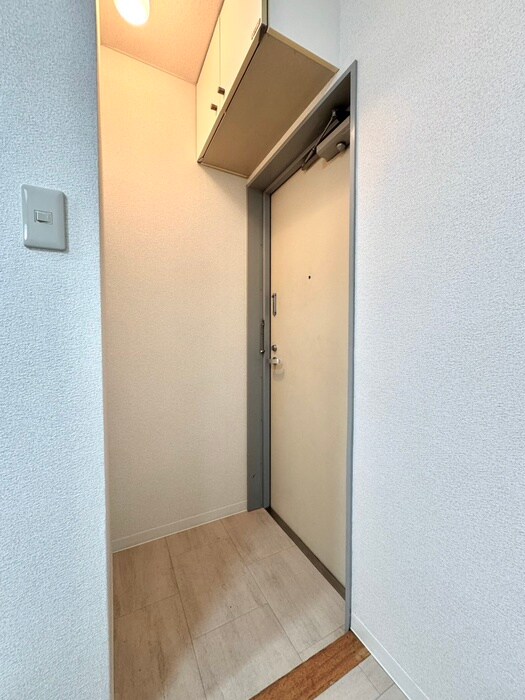 物件内観写真15　(玄関)