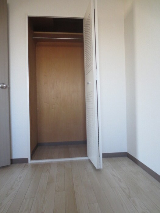 物件内観写真9　(収納)