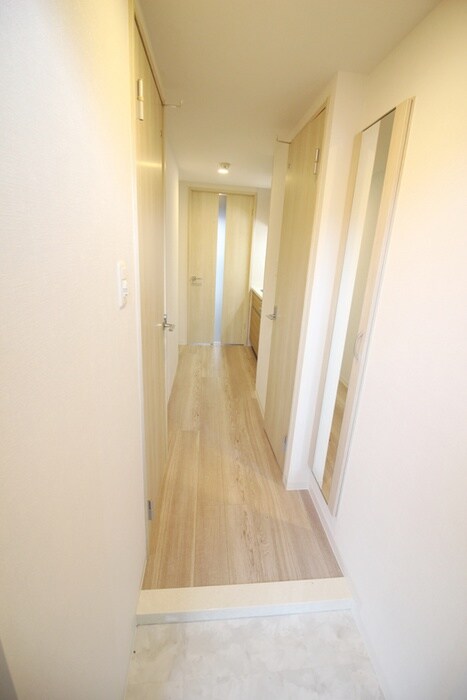 物件内観写真15　(玄関)