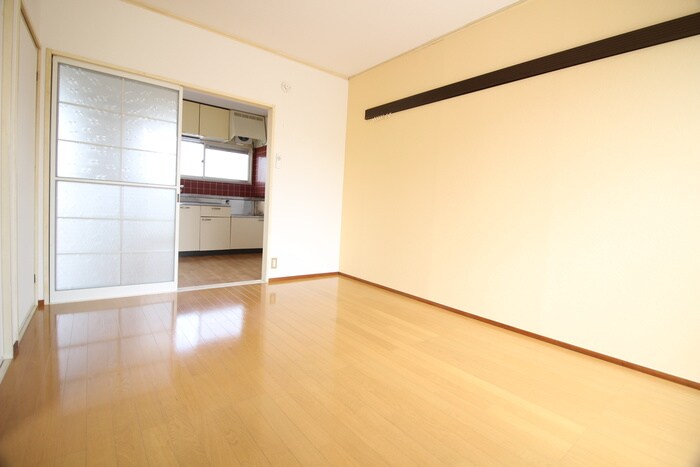 物件内観写真7　(居室)