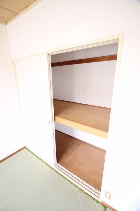 物件内観写真13　(収納)