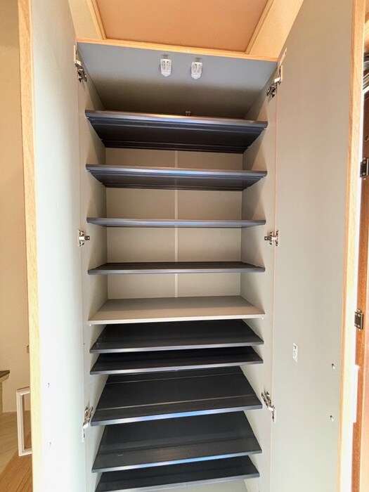 物件内観写真15　(靴箱)