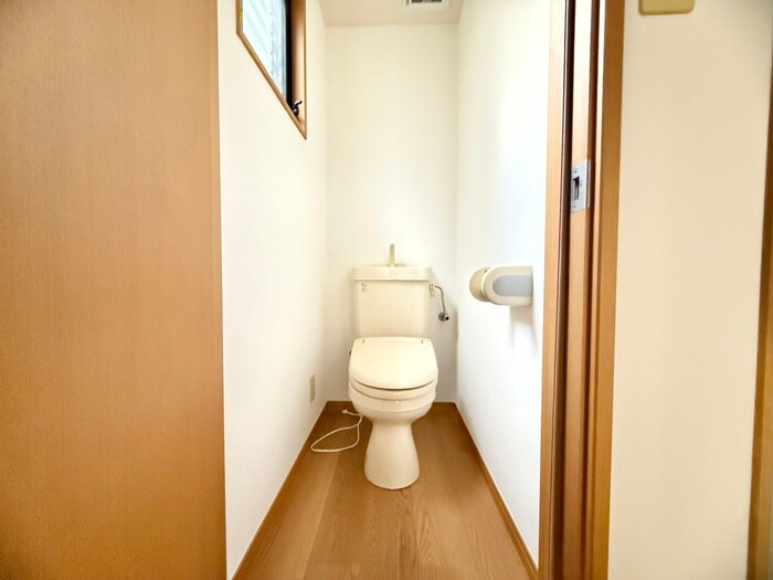 物件内観写真11　(トイレ)