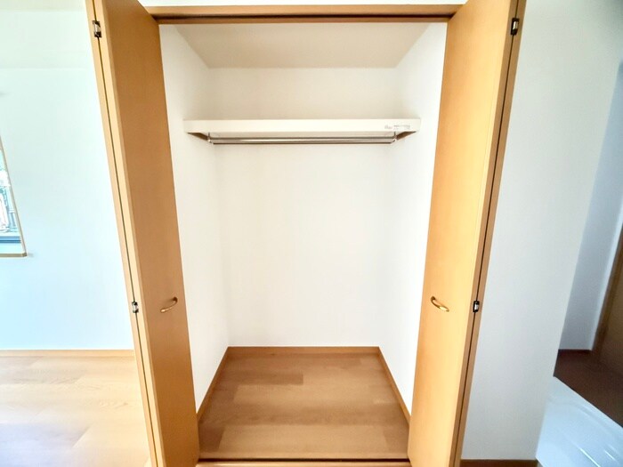 物件内観写真12　(収納)
