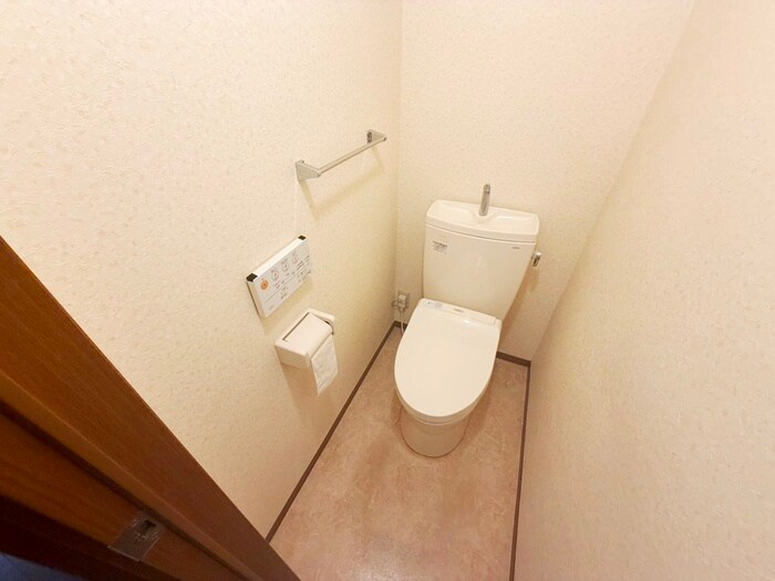 物件内観写真14　(トイレ)
