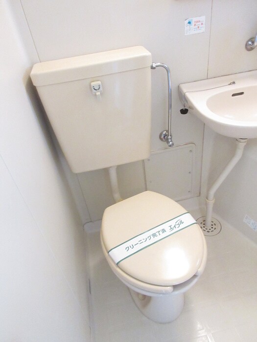 物件内観写真14　(トイレ)