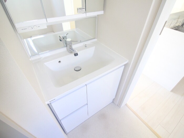 物件内観写真12　(洗面)