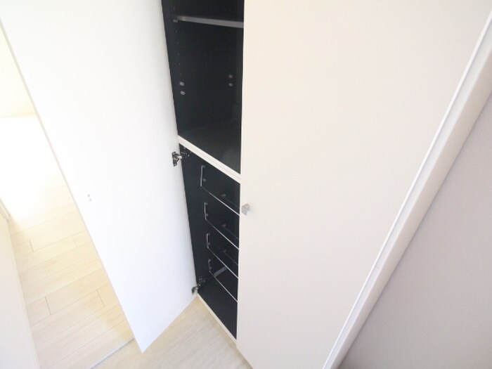 物件内観写真16　(靴箱)