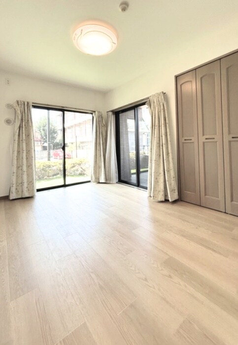 物件内観写真10　(居室)