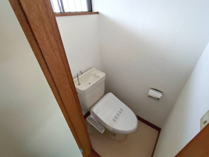 物件内観写真11　(トイレ)