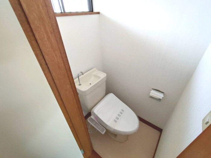 物件内観写真12　(トイレ)