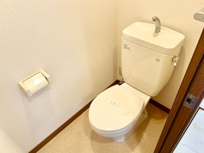 物件内観写真12　(トイレ)