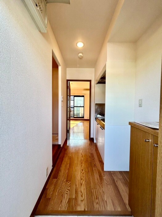 物件内観写真15　(廊下)