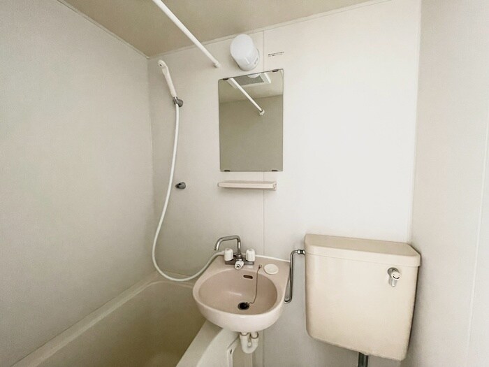 物件内観写真13　(洗面)