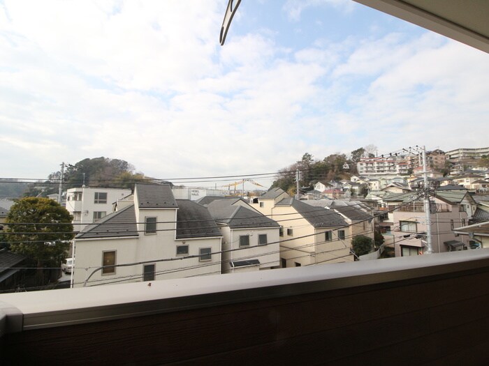 物件内観写真20　(室内からの展望)