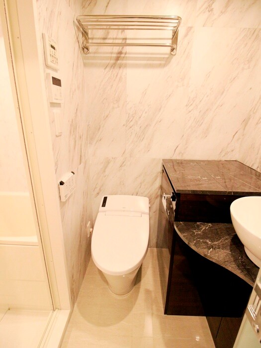 物件内観写真9　(トイレ)