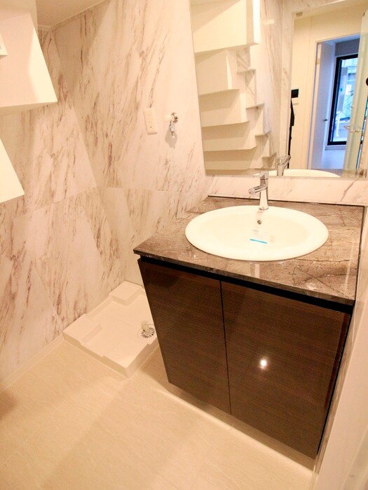 物件内観写真10　(洗面)