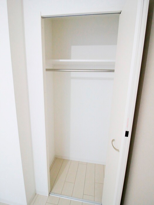 物件内観写真15　(収納)