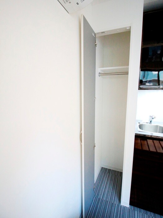 物件内観写真16　(収納)