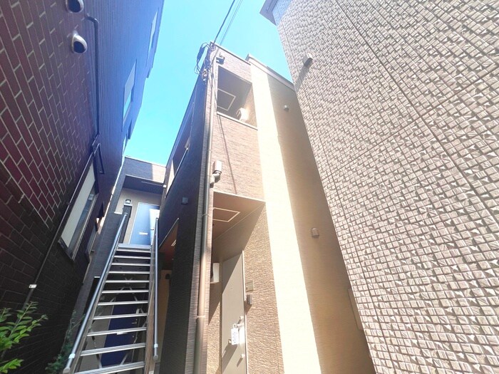 物件外観写真1　(外観写真)