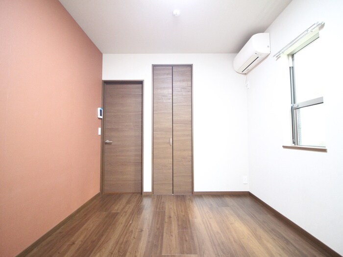 物件内観写真9　(居室)