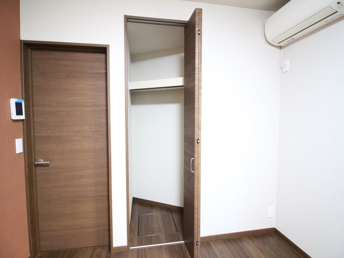 物件内観写真15　(収納)