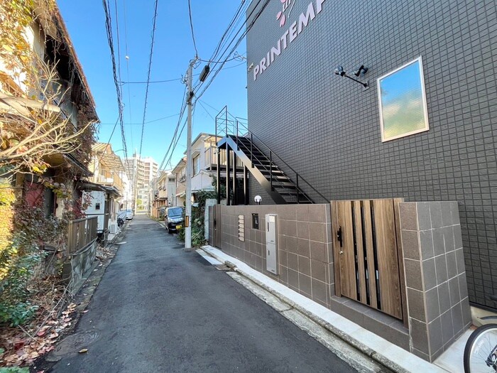 物件外観写真6　(周辺環境)