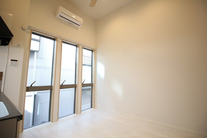 物件内観写真21　(居室)