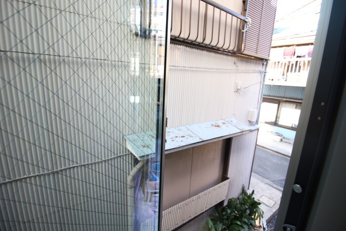 物件内観写真22　(室内からの展望)