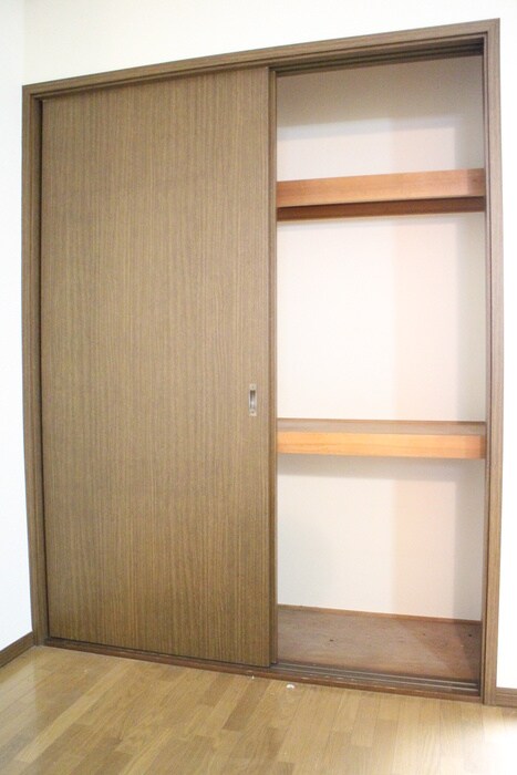 物件内観写真13　(収納)