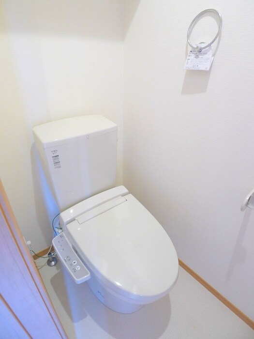 物件内観写真8　(トイレ)