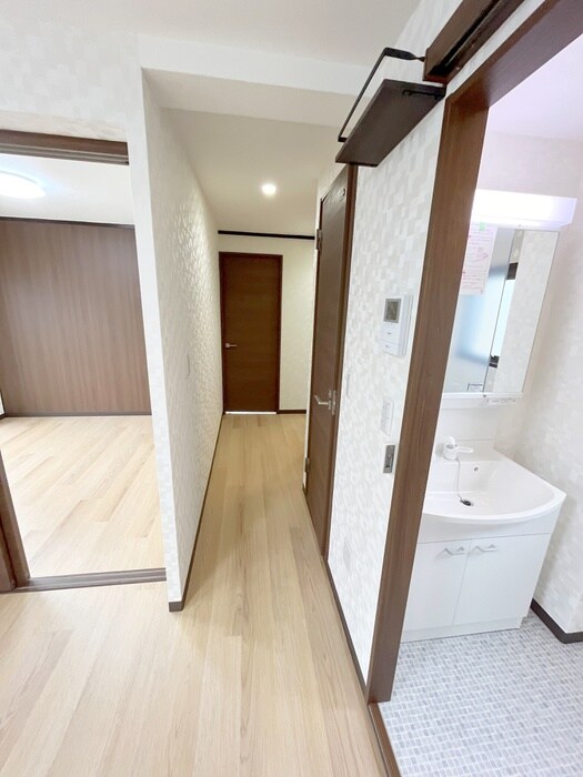 物件内観写真19　(廊下)