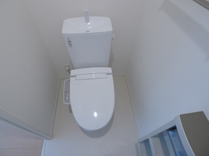 物件内観写真13　(トイレ)