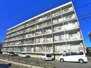 根本マンション外観写真