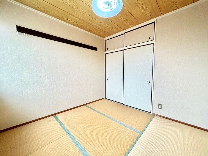 物件内観写真8　(居室)