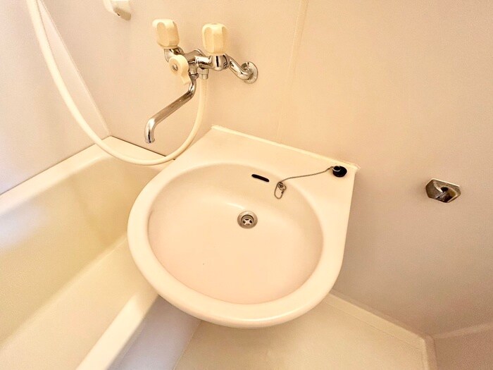 物件内観写真12　(洗面)