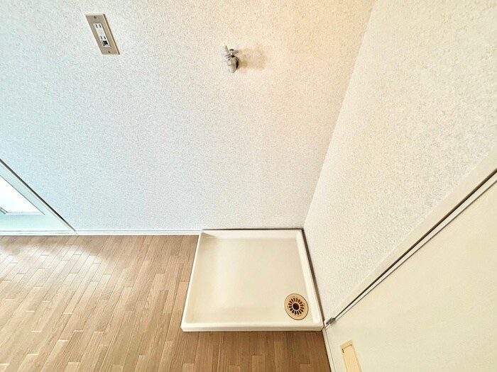 物件内観写真17　(洗濯機置場)