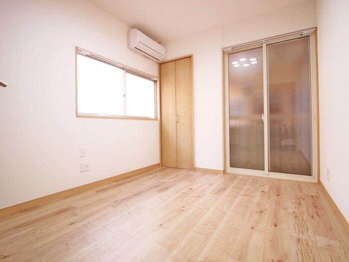 物件内観写真7　(居室)