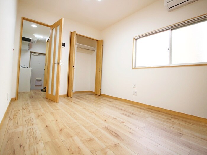 物件内観写真9　(居室)