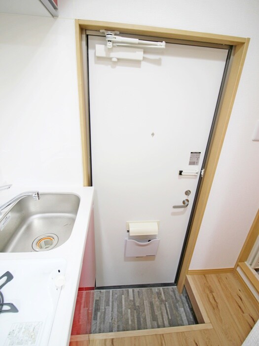 物件内観写真15　(玄関)