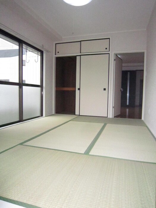 物件内観写真12　(居室)