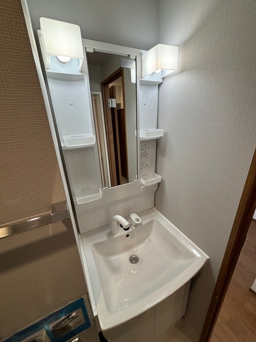 物件内観写真13　(洗面)