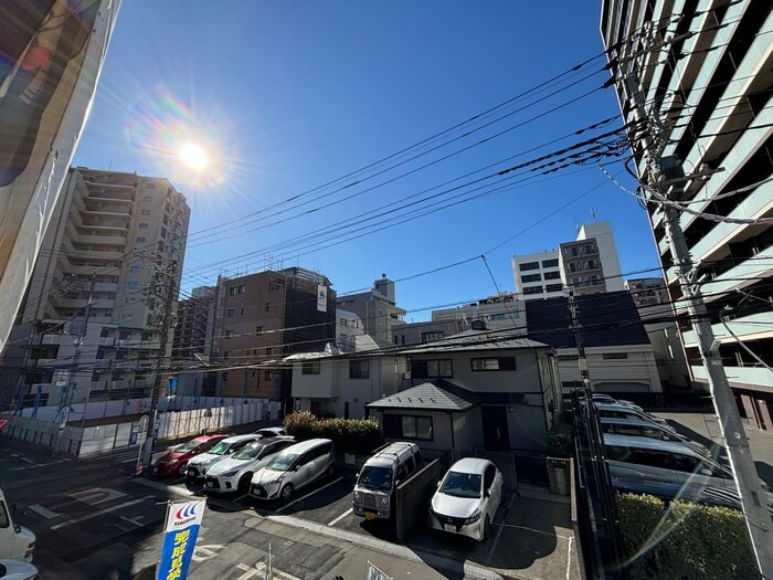 物件内観写真20　(室内からの展望)